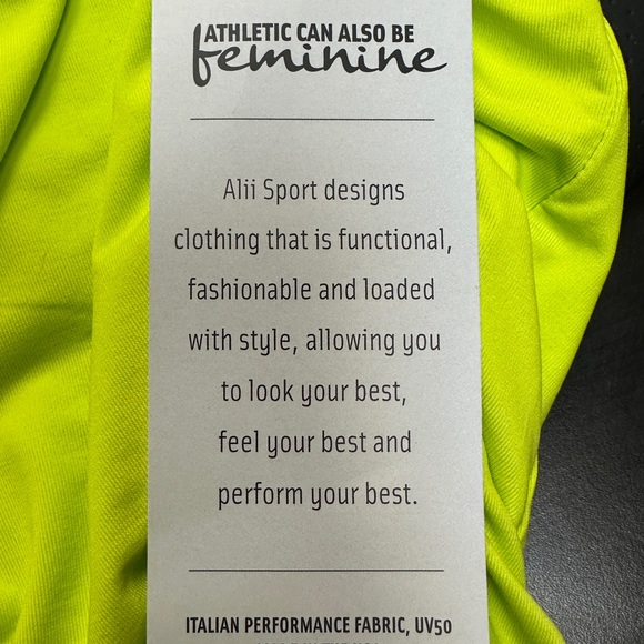 Women’s Activewear Ruched Tank - Picture 4 of 9